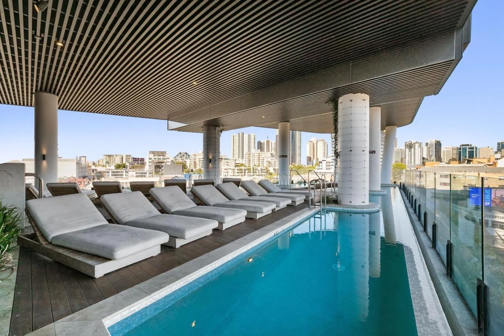 브리즈번 Mountain View 2Br With Pool, Huge Gym And Parking 아파트