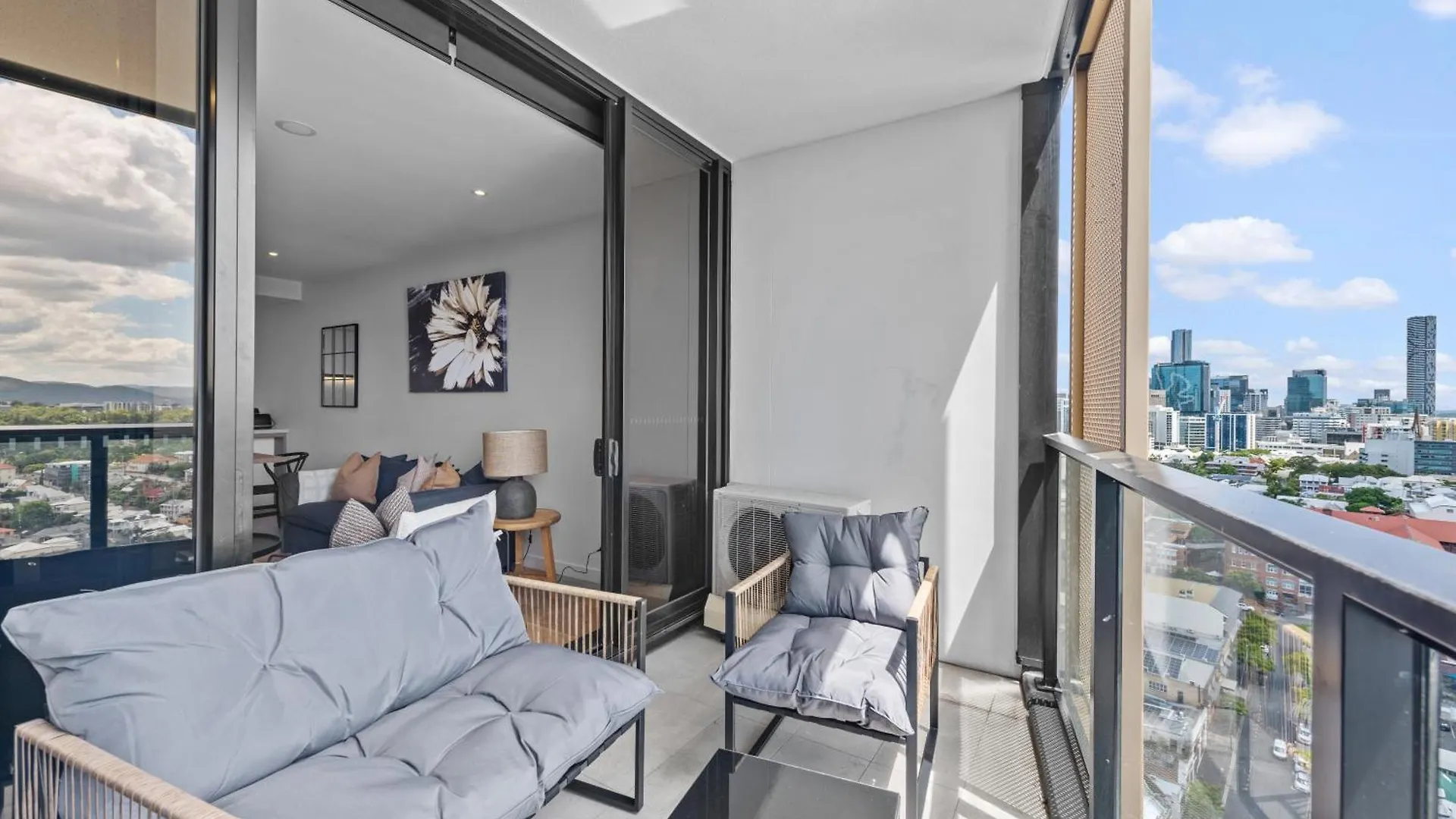 Ferienwohnung Mountain View 2Br With Pool, Huge Gym And Parking Brisbane 0*,  Australien